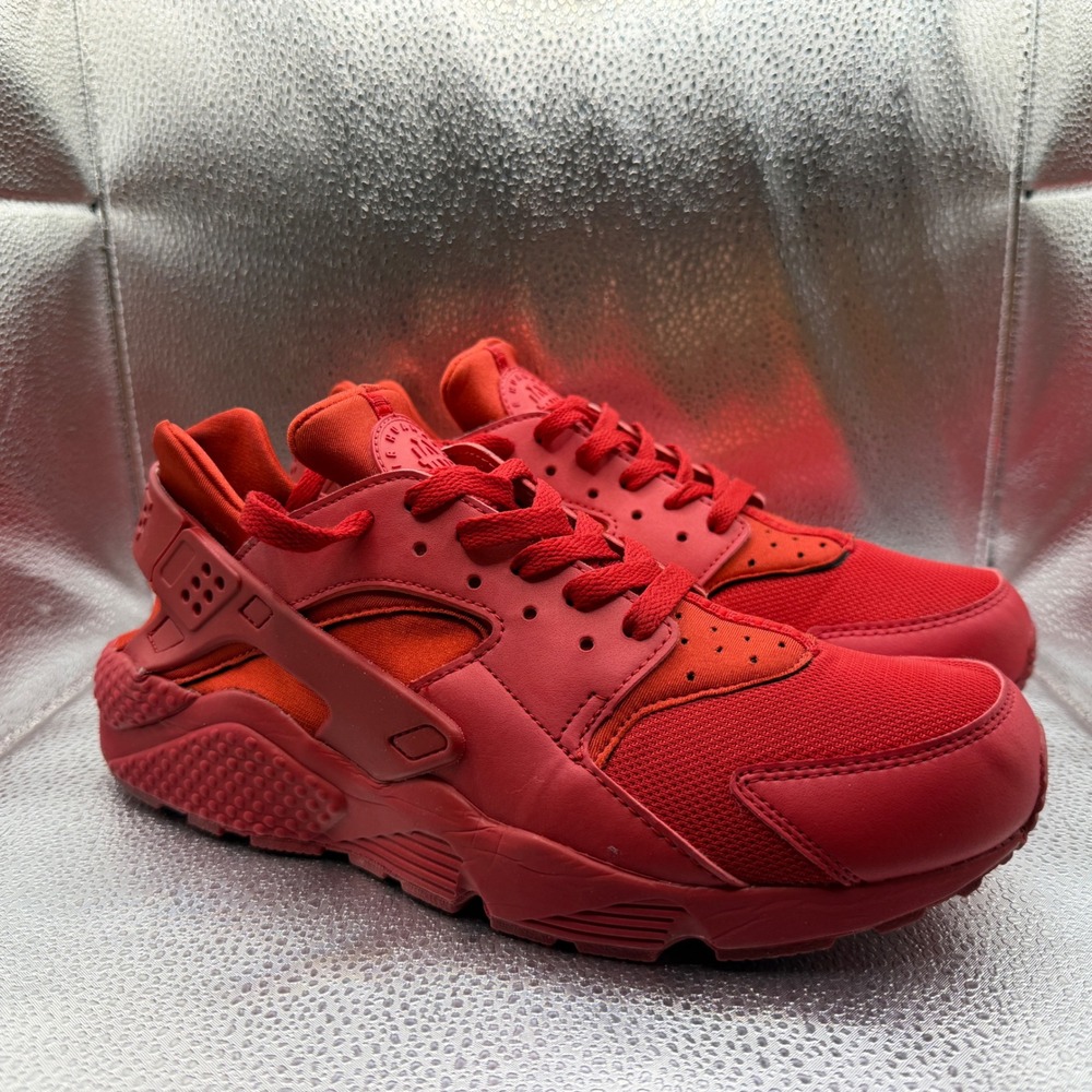 Size 10.5 Nike Air Huarache Run Mens Red Excellent 318429-660 Triple Red Low Top